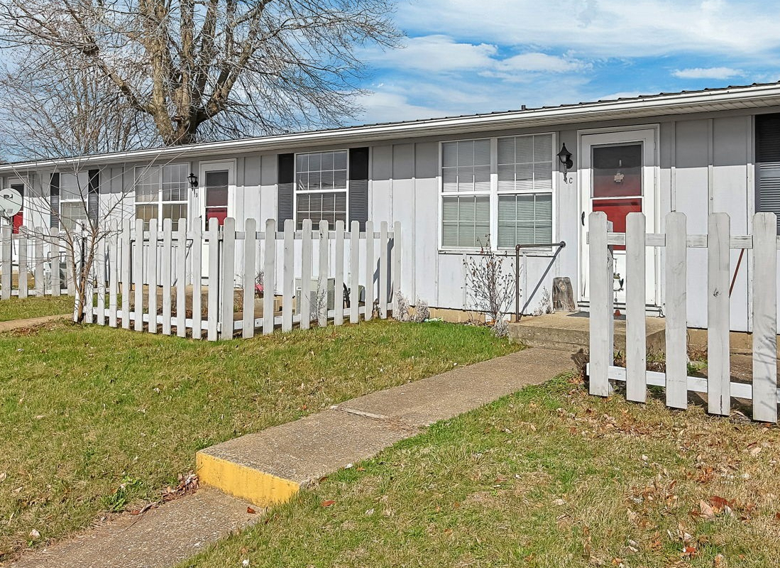 Woodgate Apartments