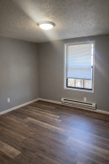 Property photo thumbnail 2