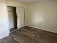 Property photo thumbnail 7