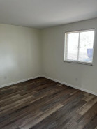 Property photo thumbnail 6